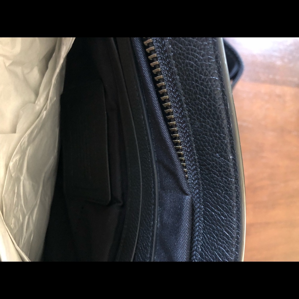 Coach Messenger Bag - Picture 4 of 5